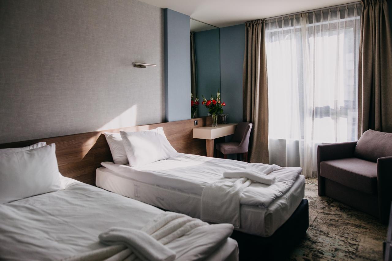 Hotel Leva - וראצה מראה חיצוני תמונה
