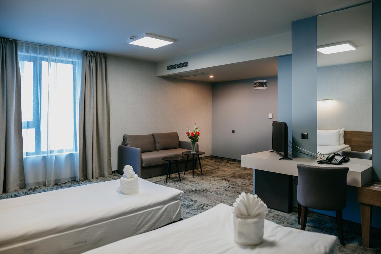 Hotel Leva - וראצה מראה חיצוני תמונה