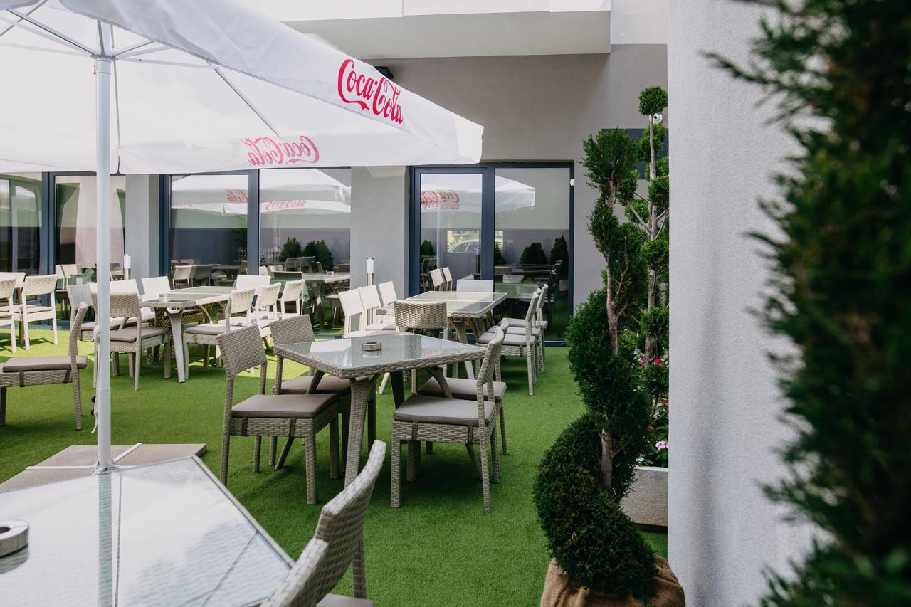 Hotel Leva - וראצה מראה חיצוני תמונה